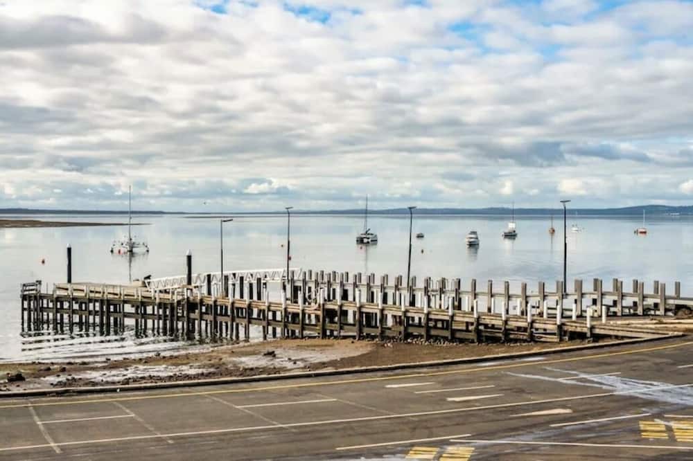 Tenby Point Cottage | The Tenby Cottage with Bay Views, Backing onto Scenic Paddock, Cozy Retreat