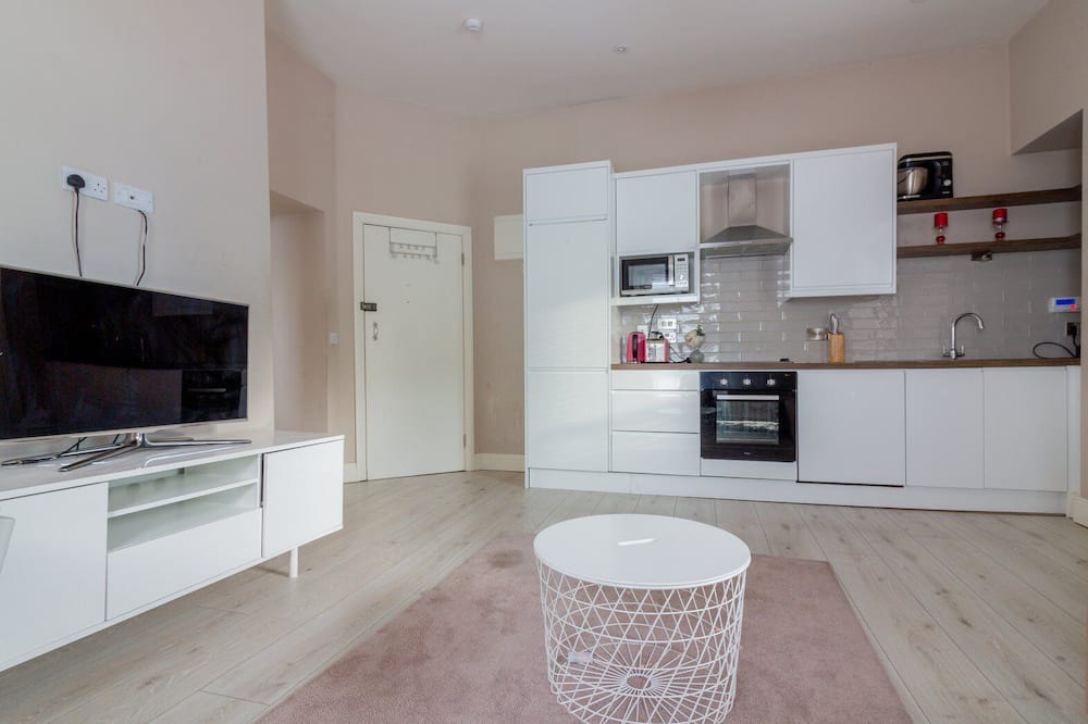 Dundrum Apartment | GuestReady - Serene Rosy in Churchtown