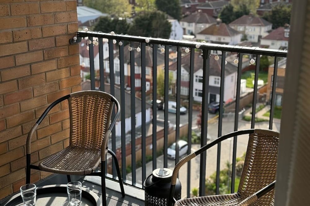 Botwell Apartment | RomaVita Apartment near Heathrow