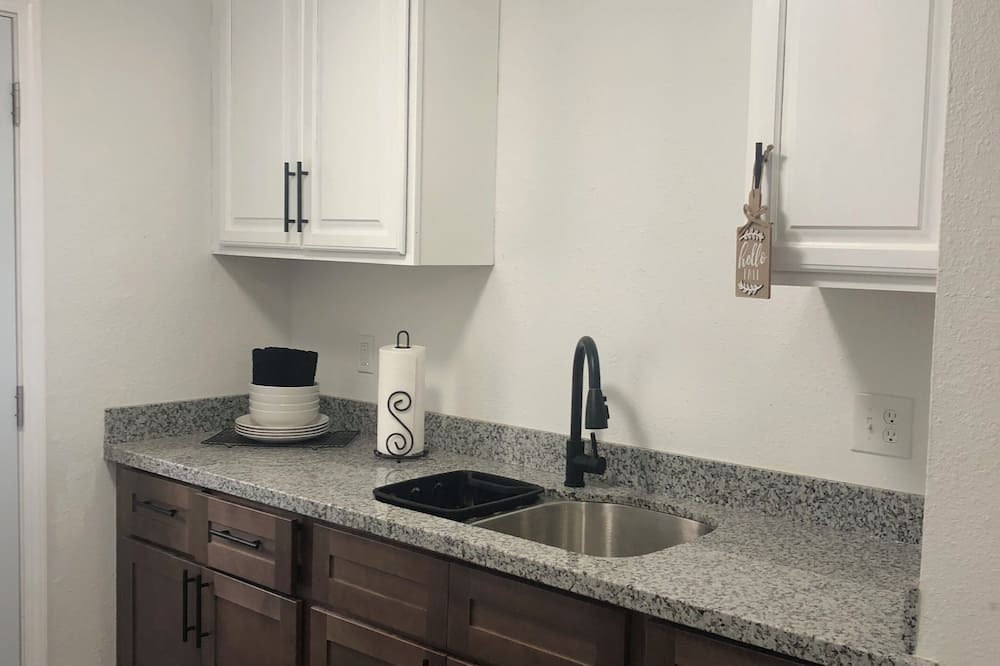 LaPlace House | Newly renovated 3bdrm/2bth townhome located in LaPlace, Louisiana.