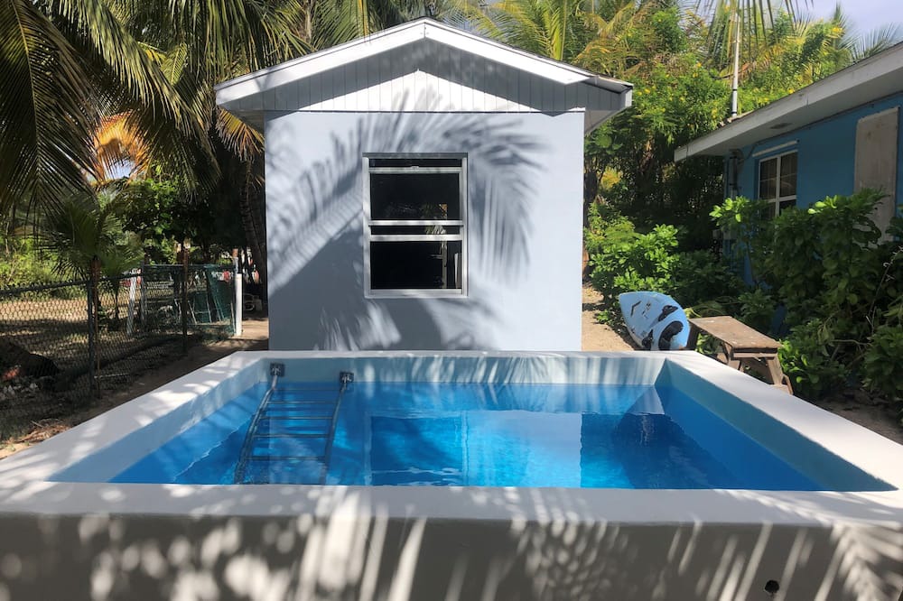 East End House | Rustic 3 bedroom beach house, superb location