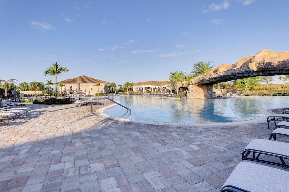 Lakewood Ranch Condo | Bradenton Condo on Golf Course: Steps to Pool!