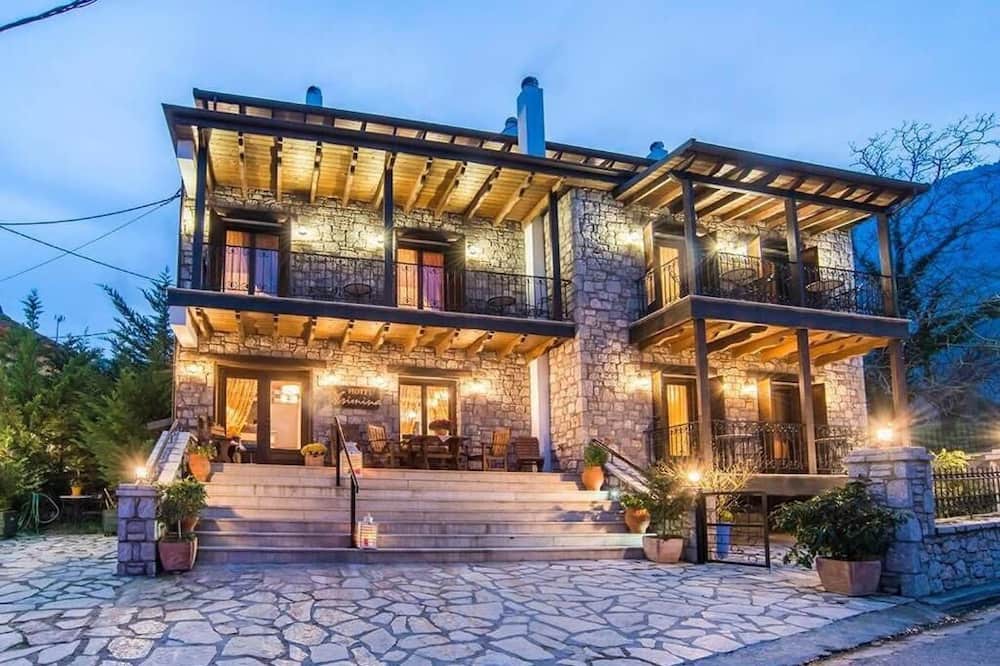 Eptalofos Condo | Eptalofos Guesthouse - Cozy Double Nest