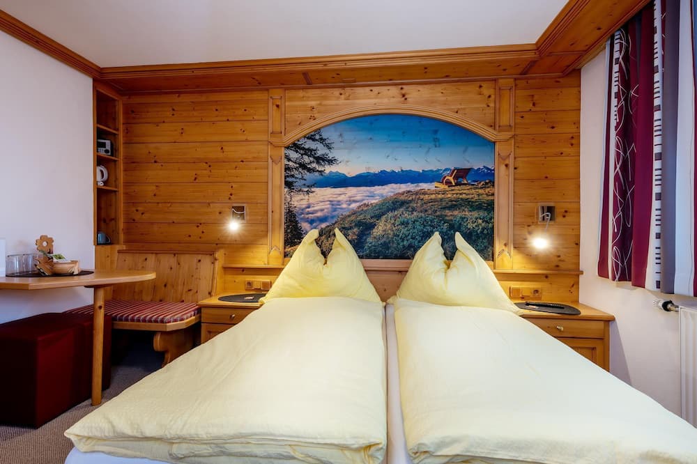 Leogang Cottage | Dreibettzimmer, K, Dusche, WC, Nichtraucher - Energiepension Schwaiger