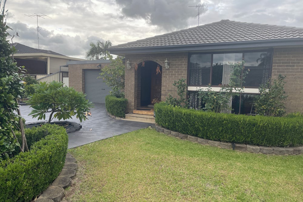 St Clair House | Bring the whole family to this great place with lots of room for fun.