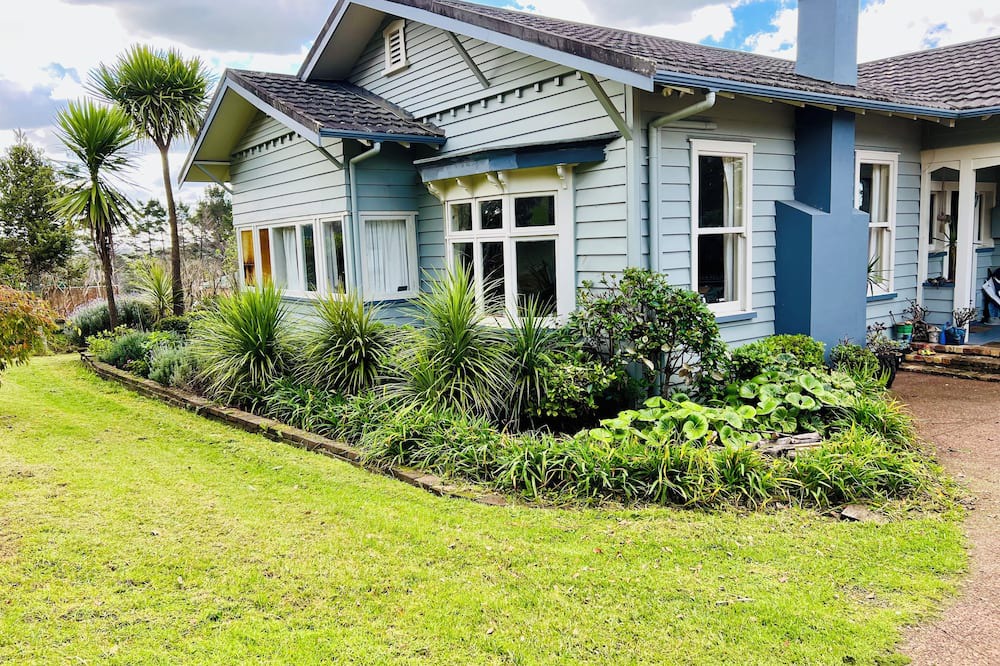 Waitakere Other | Rural paradise 30 mins from city