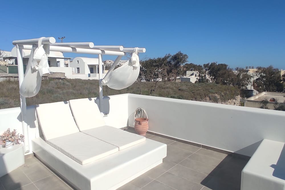 Messaria Villa | JB Villa w/plunge pool, very private, w/colorful garden, conveniently located