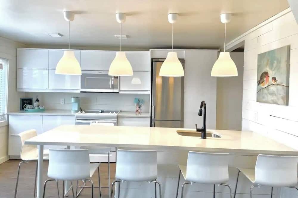 Whitewater Region Cottage | The Little Blue Beach House waterfront with shallow and sandy beach dog friendly