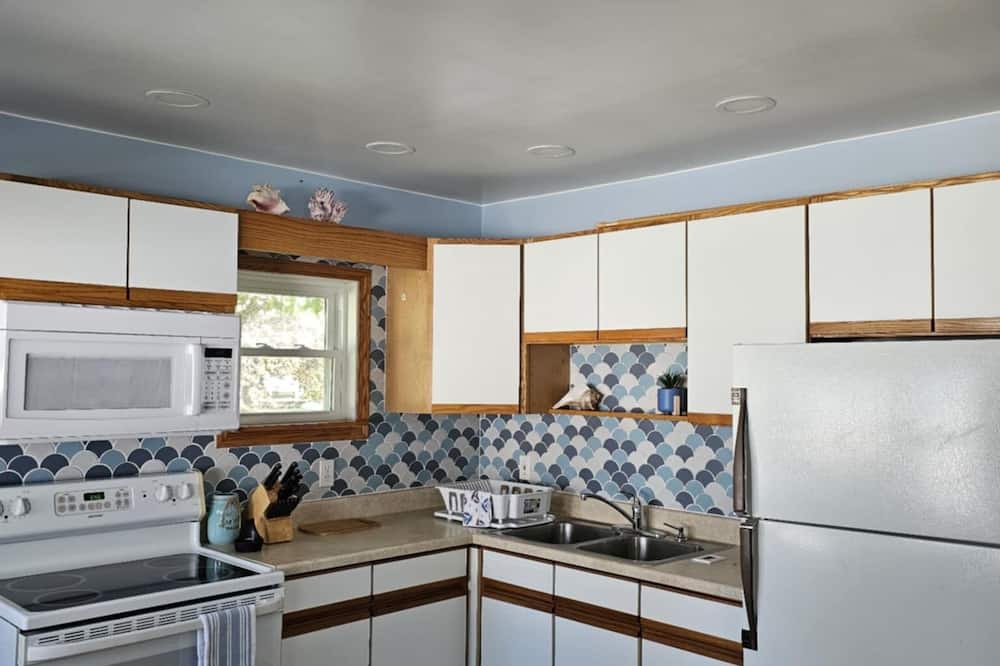 Au Gres House | Welcome to Walleye Point! Located in AuGres Mi , North Saginaw Bay Fishing