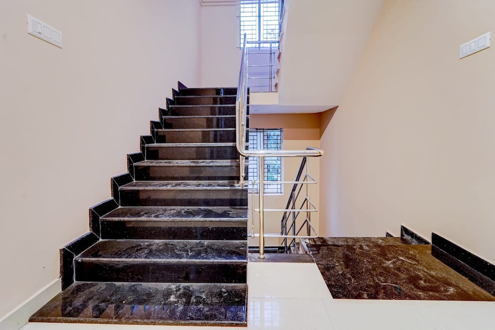 Karunya Nagar Hotel | OYO Dhanam Lodge