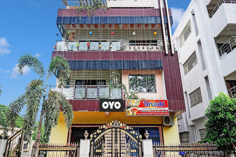 City Center Hotel | OYO Flagship 813319 Urvashi Guest House