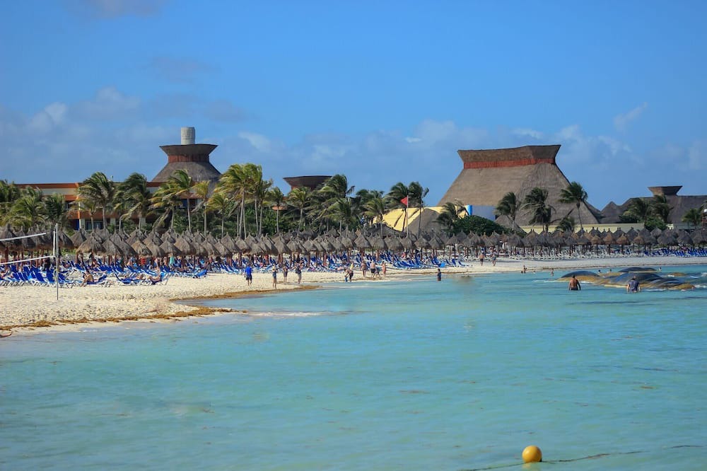Akumal Resort | Aqua Haven 2 Bedrooms | 2 Baths | 4 Guests