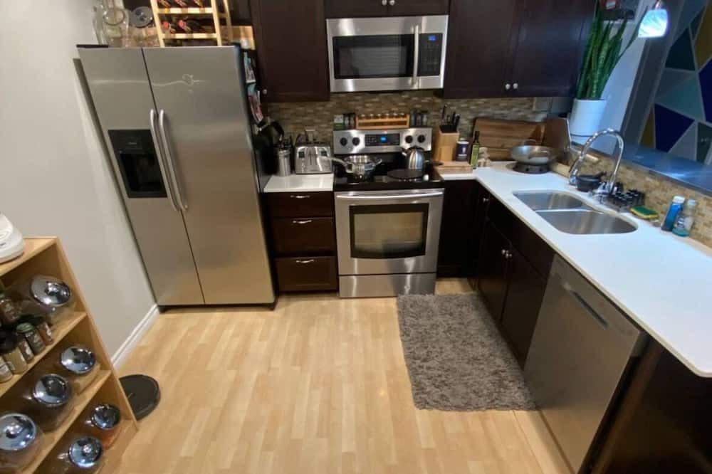 South Manchaca Condo | Lovely 1/1 Four miles from downtown