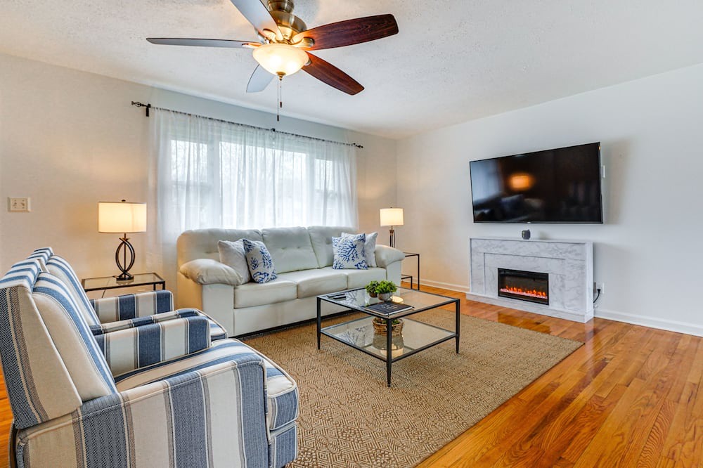 Reynoldsburg House | Cozy Reynoldsburg Home w/ Yard: 8 Mi to Columbus!