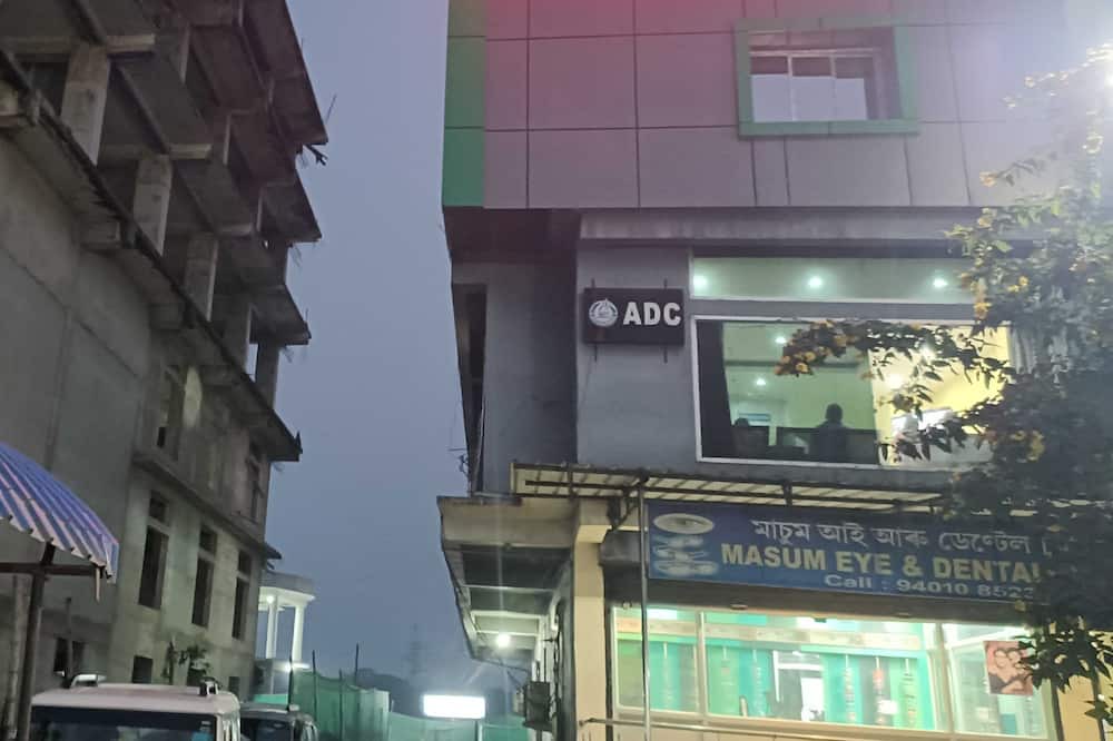Hajo Hotel | OYO Flagship S S Residency