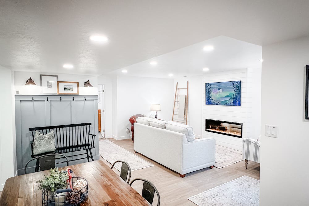 American Fork Apartment | Beautiful newly finished space in quiet neighborhood.