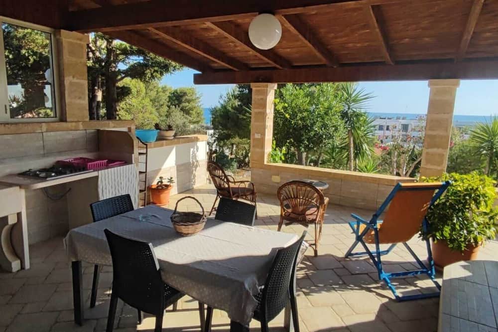 Posto Vecchio Apartment | Apartment 'Trullo' with Private Terrace, Private Garden and Air Conditioning