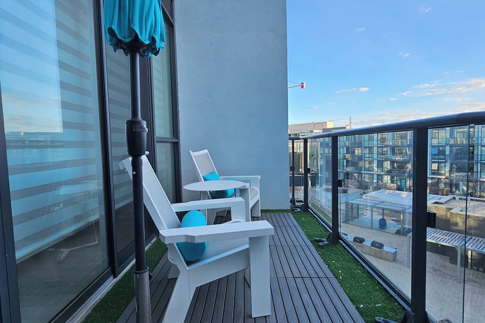 Innisfil Condo | Cozy condo at Friday Harbour in Innisfil. Close to the beach!