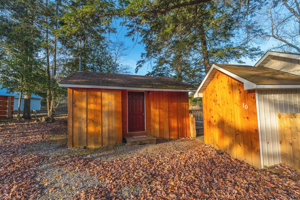 Minden Cabin | Twin Lakes Resort