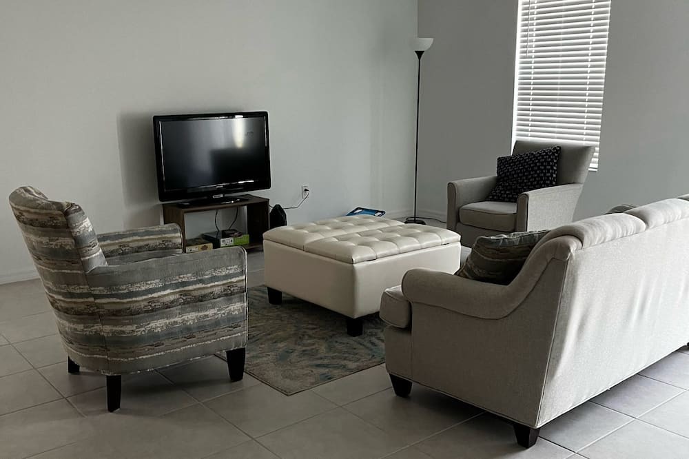 Lakeland House | Entire Brand New House 5 Bedrooms + 2.5 Bath. Close to Legoland, Orlando ,Tampa