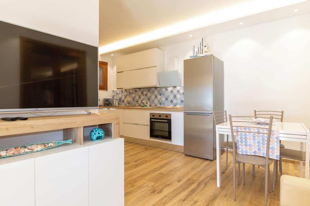 Funtana Meiga Apartment | Casa Bice - Two Bedroom Apartment, Sleeps 4