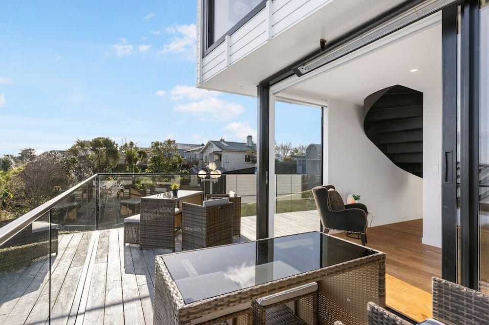 Auckland House | Executive Residence with Spa! Long Stays Welcome