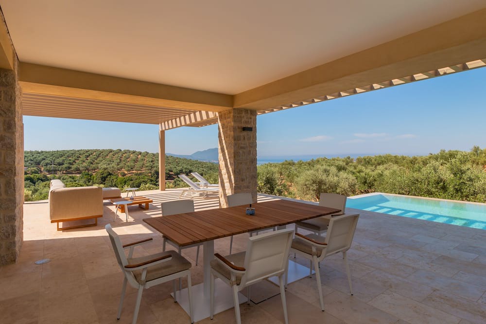Pylos-Nestoras Villa | Villa Coral at Messinian Nest