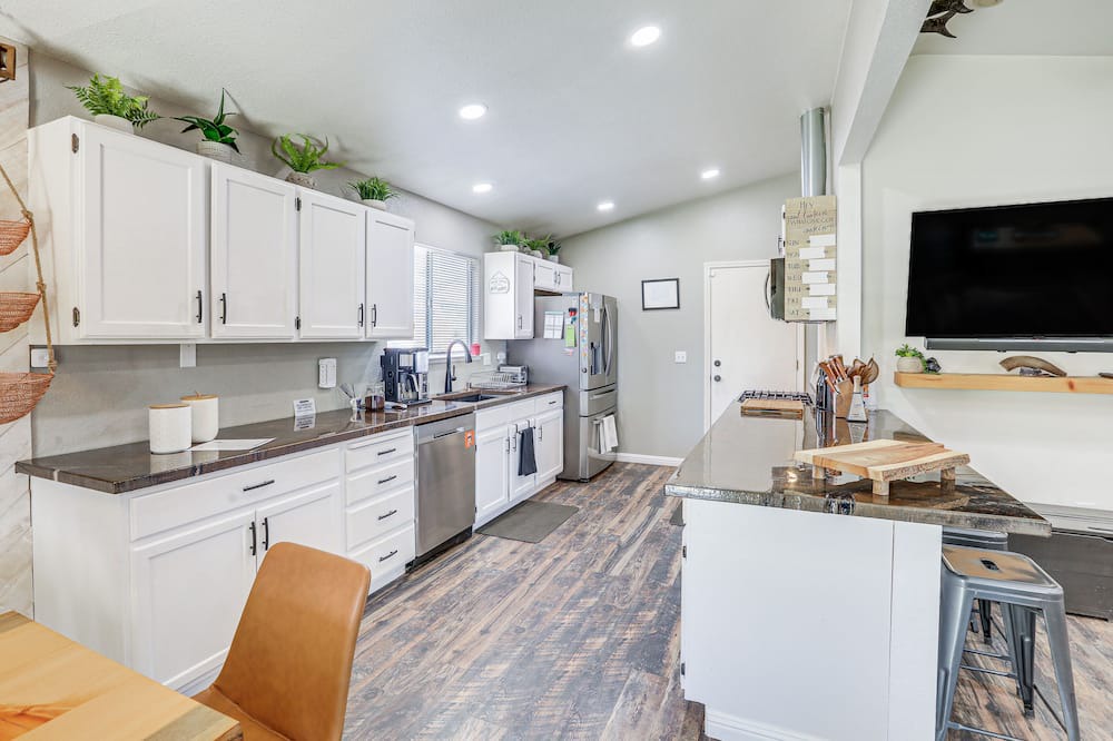 Sparks House | Sparks Home w/ Home Gym - Close to Casinos!