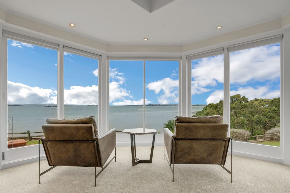 Narrow Neck House | Clifftop Beach Escape