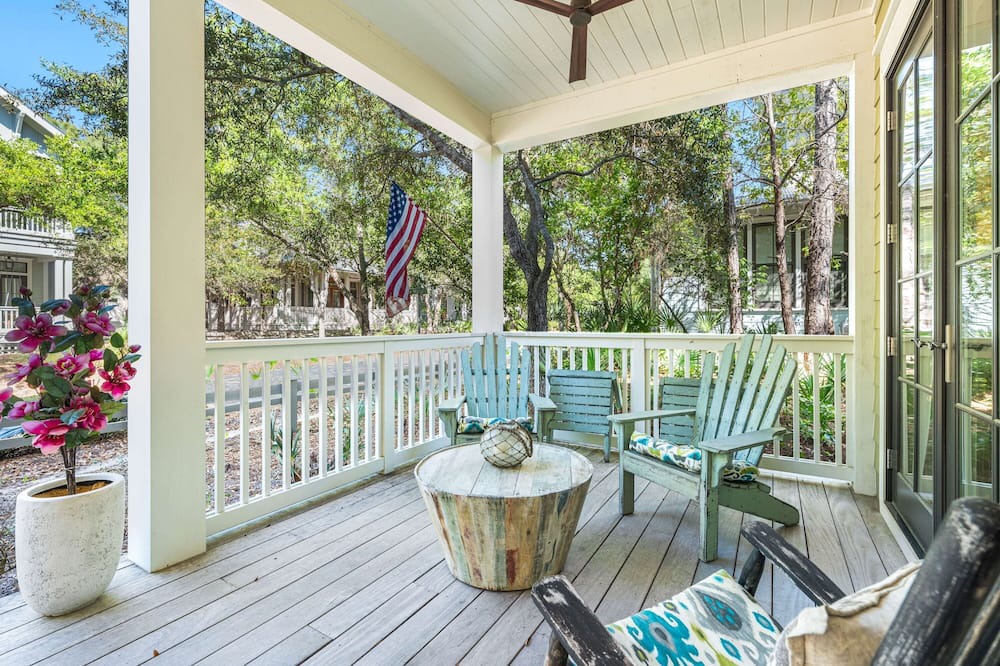 Forest District House | Watercolor Stunner w Pool near Camp Watercolor