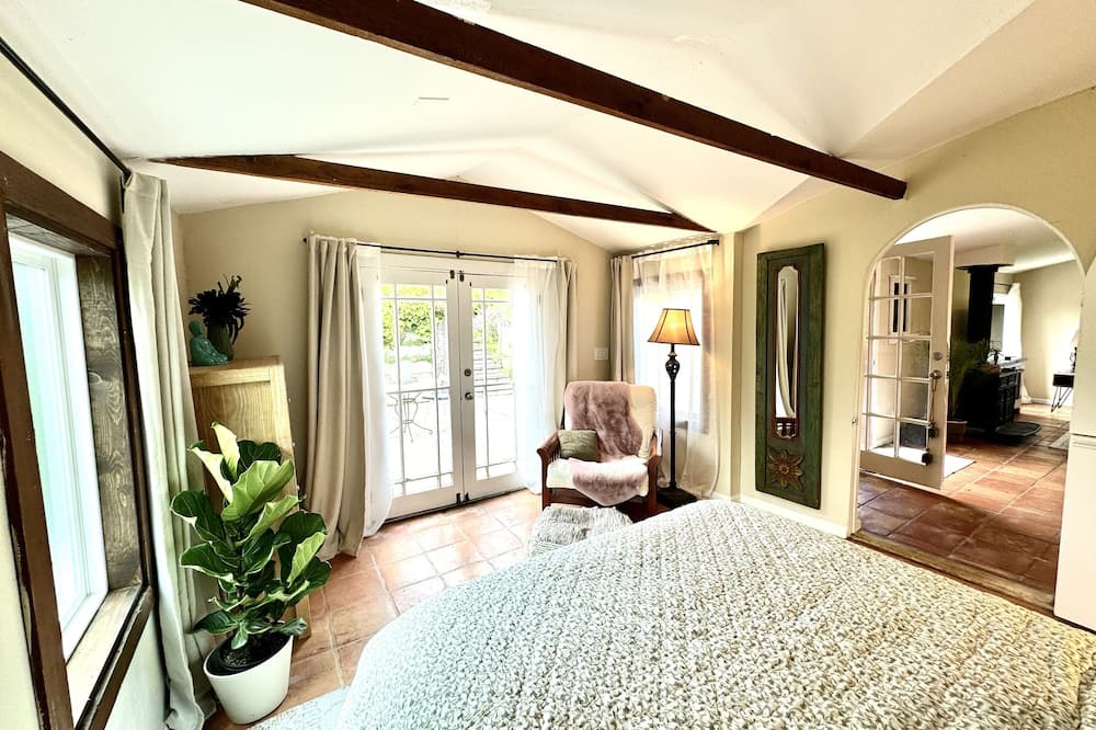 El Sobrante House | Country Living on 1 acre just minutes from Berkeley/Oakland