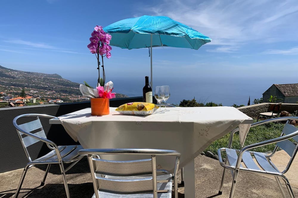 Estreito da Calheta Cottage | Casa Jardim Panoramic View