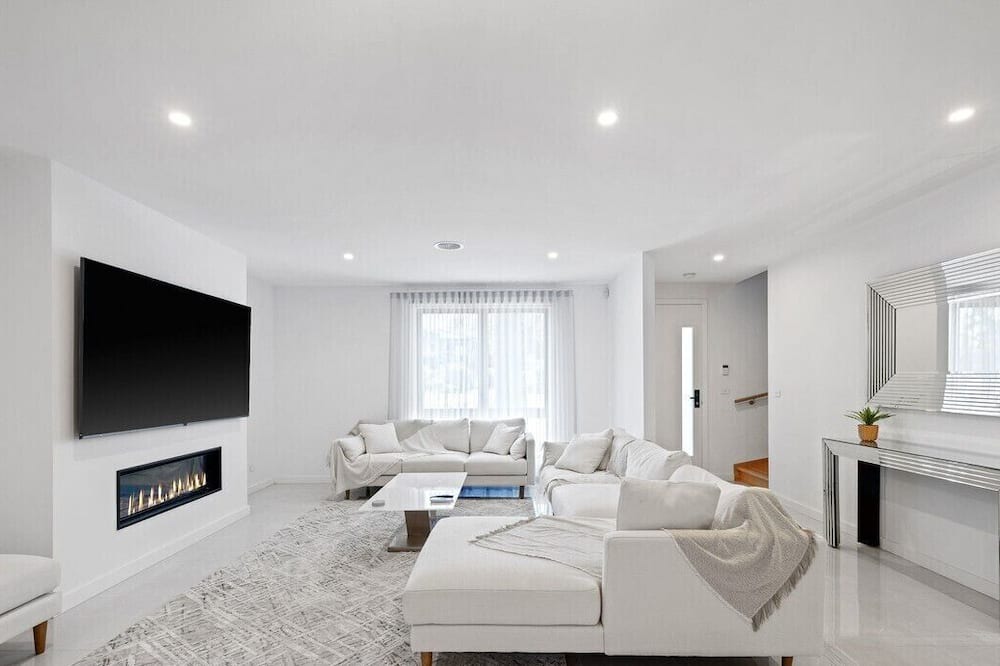 Rhyll House | Swan Bay Park by Ready Set Stay - WIFI, Full Linen and Towels, Central