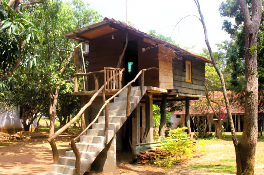 Habarana Cabin | Cabin - Eagles Wing's Guest House