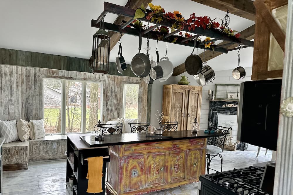 Boston Heights Other | The Brupoppy Farm & Stay is located in the heart of the National Parks.