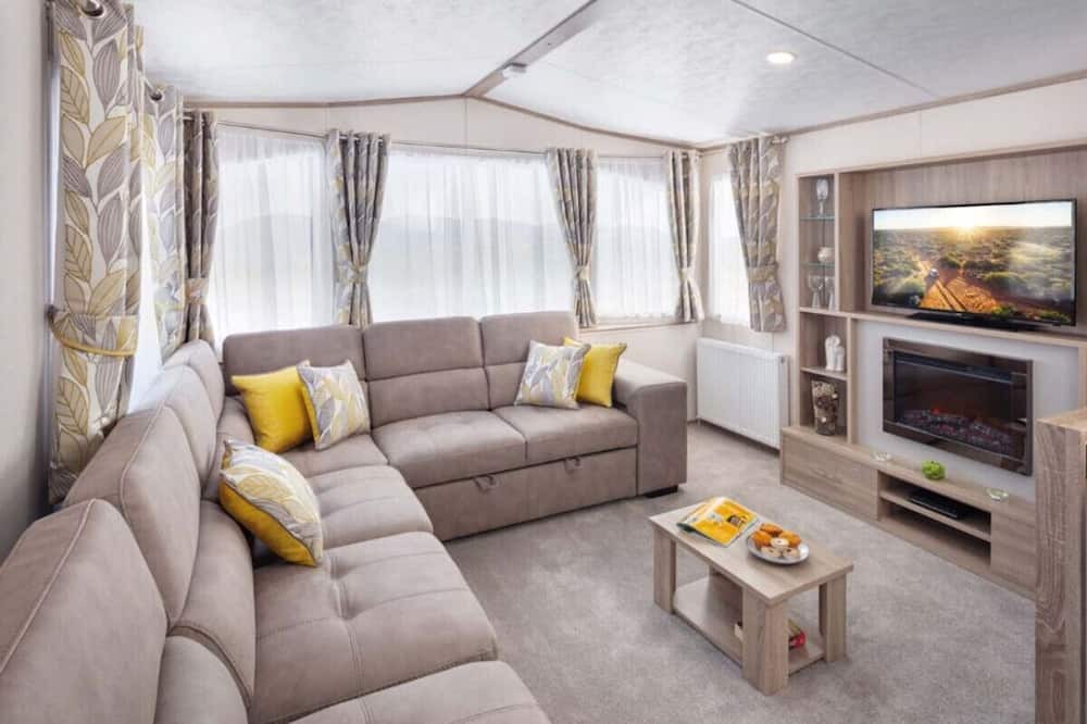 Camber RV Rental | SBL38 Caravan at Camber Sands - quiet location