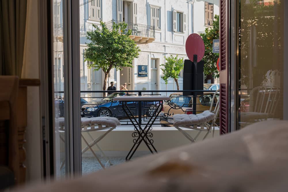 Nafplion City Centre Apartment | Luxury Apartment by Silo Luxury Rooms