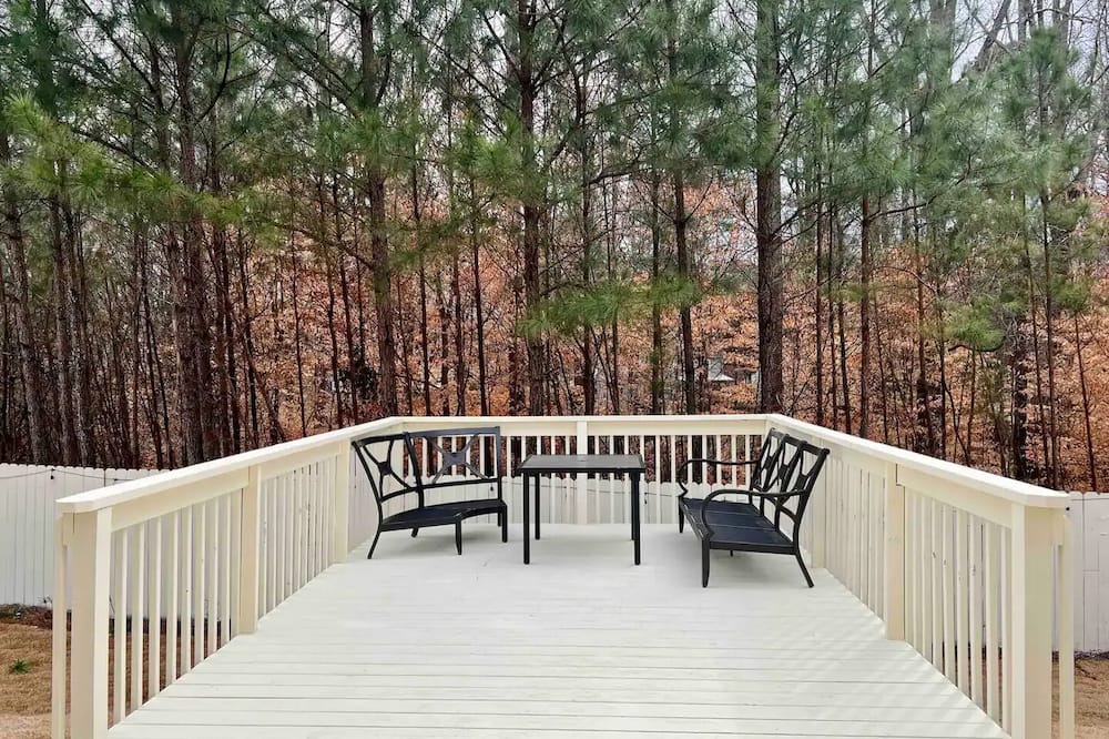 Duluth House | Spacious 5-bedroom house with in delightful Norcross, 22 min from ATL
