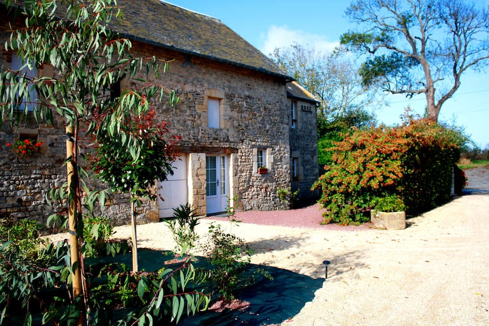 Vierville-sur-Mer House | Gîte de Campagne à 5 Minutes D'omaha Beach