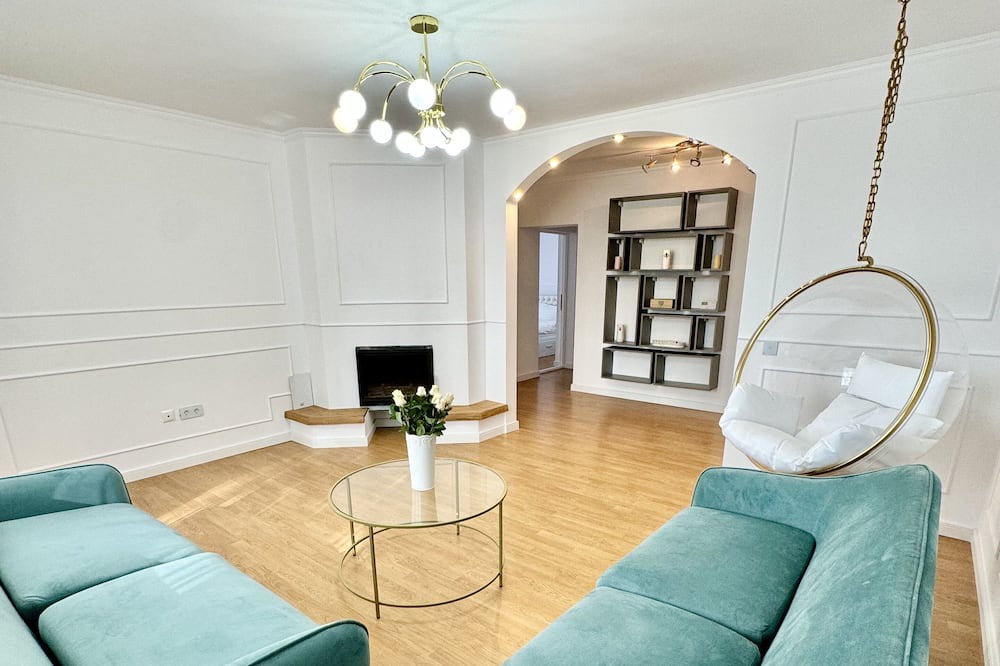 Bistrita Apartment | Private building - Apartment - spacious and newly renovated