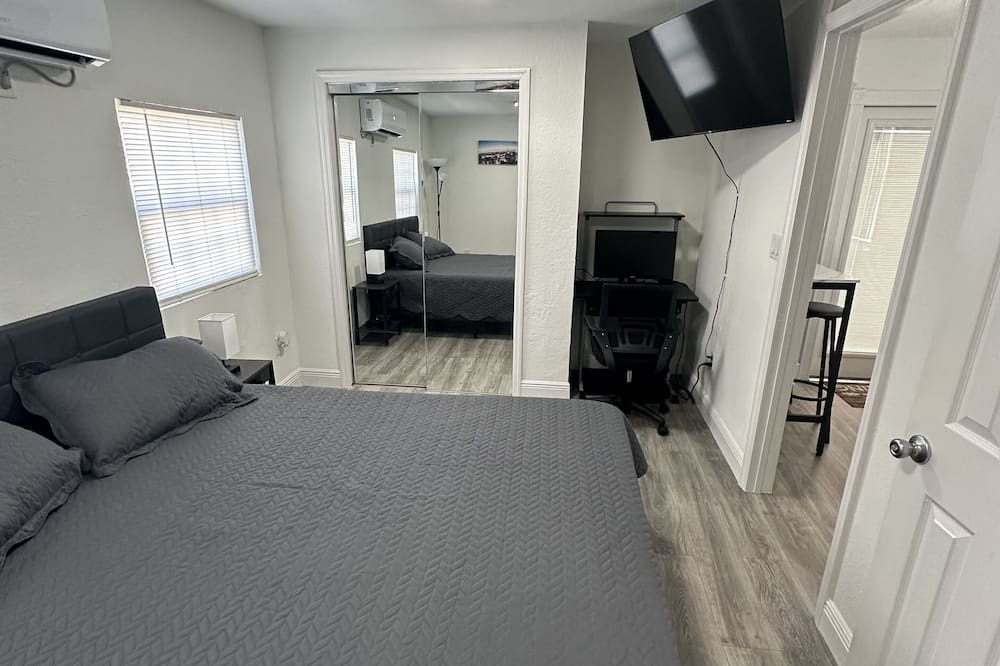 Southwest Apartment | Cozy guesthouse with AC and WiFi in wonderful area