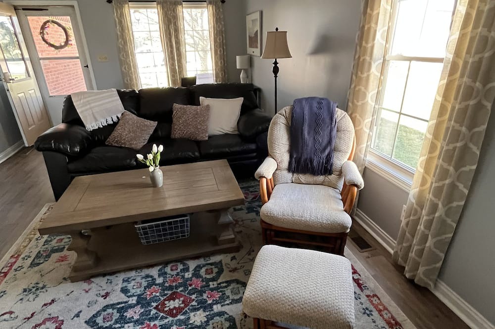 Lawrenceburg House | Lawrenceburg Kentucky Marjorie’s place