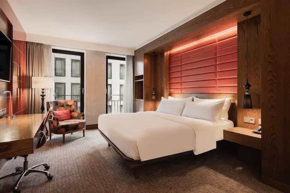 The Hague Center House | A Place to Unwind, Unplug, and Recharge! Pet-friendly Property!