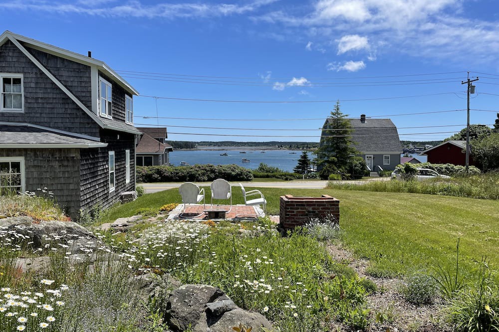 Jonesport House | Historic house in working waterfront