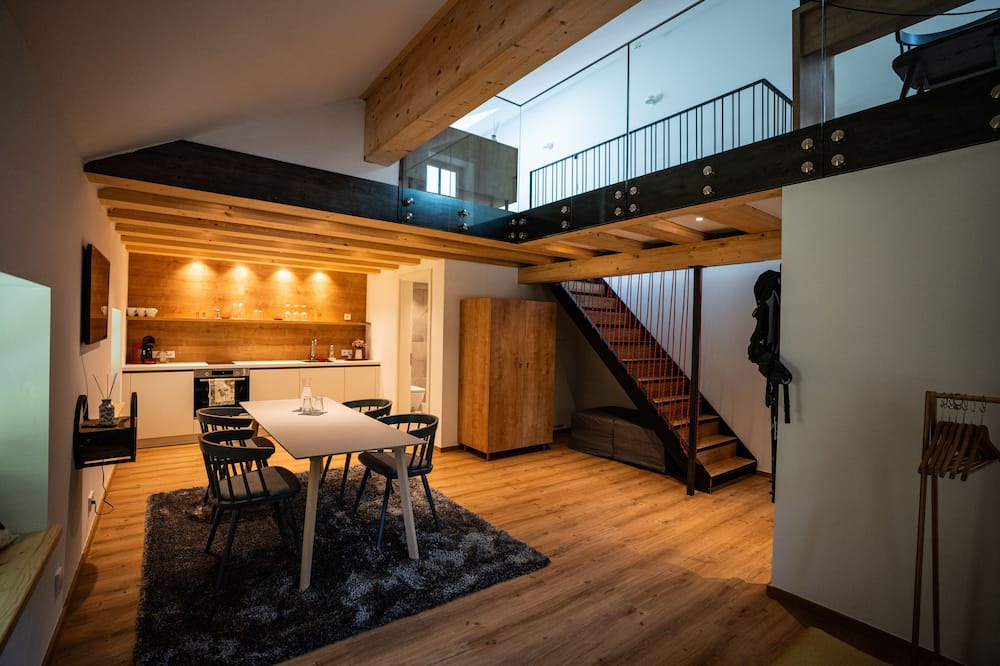 Saulgrub Apartment | Ferienwohnung "3 Hasen" im Forsthaus