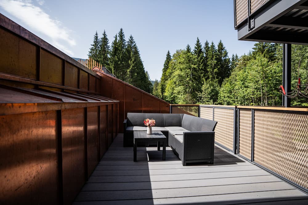 Saulgrub Apartment | Hochwertige Ferienwohnung "hochsitz"