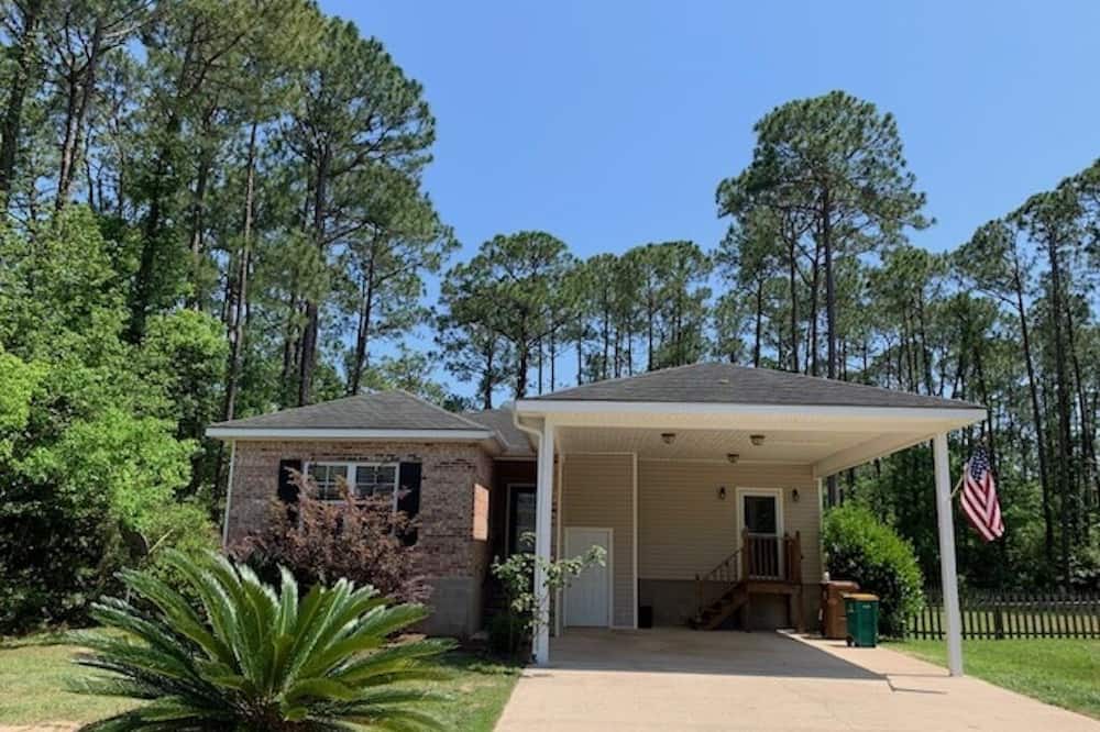 Pass Christian House | Peaceful Cottage