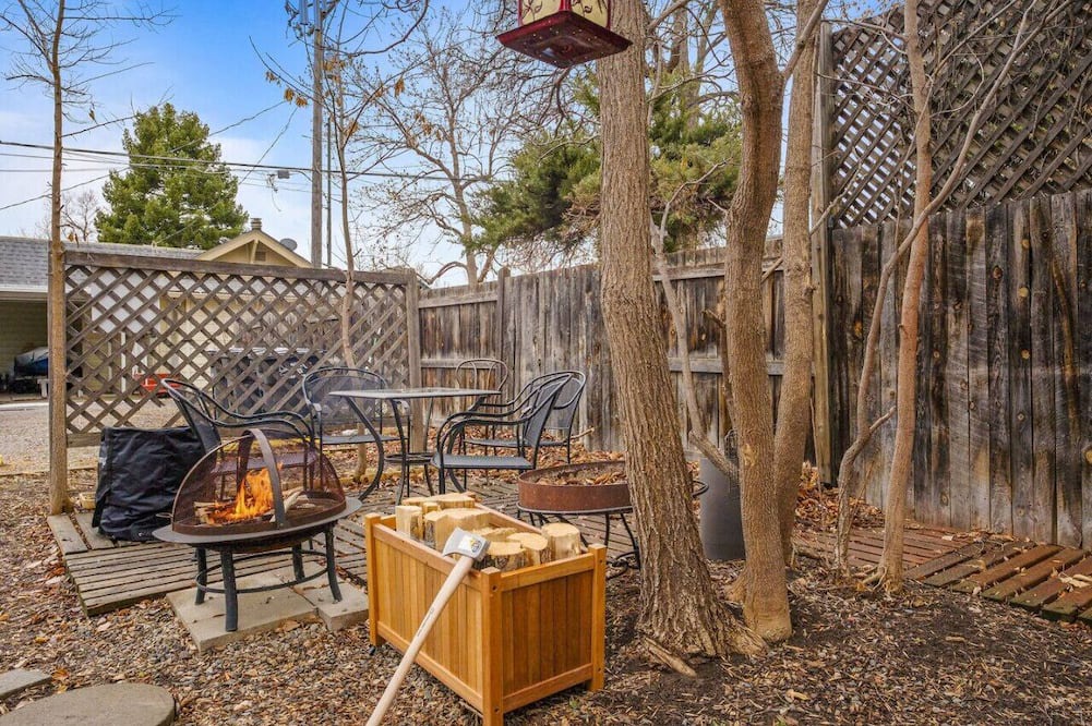 Billings Apartment | Meditate by the fire-Simplicity