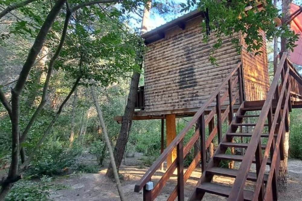 Razanac RV Rental | Treehouse in Ljubac