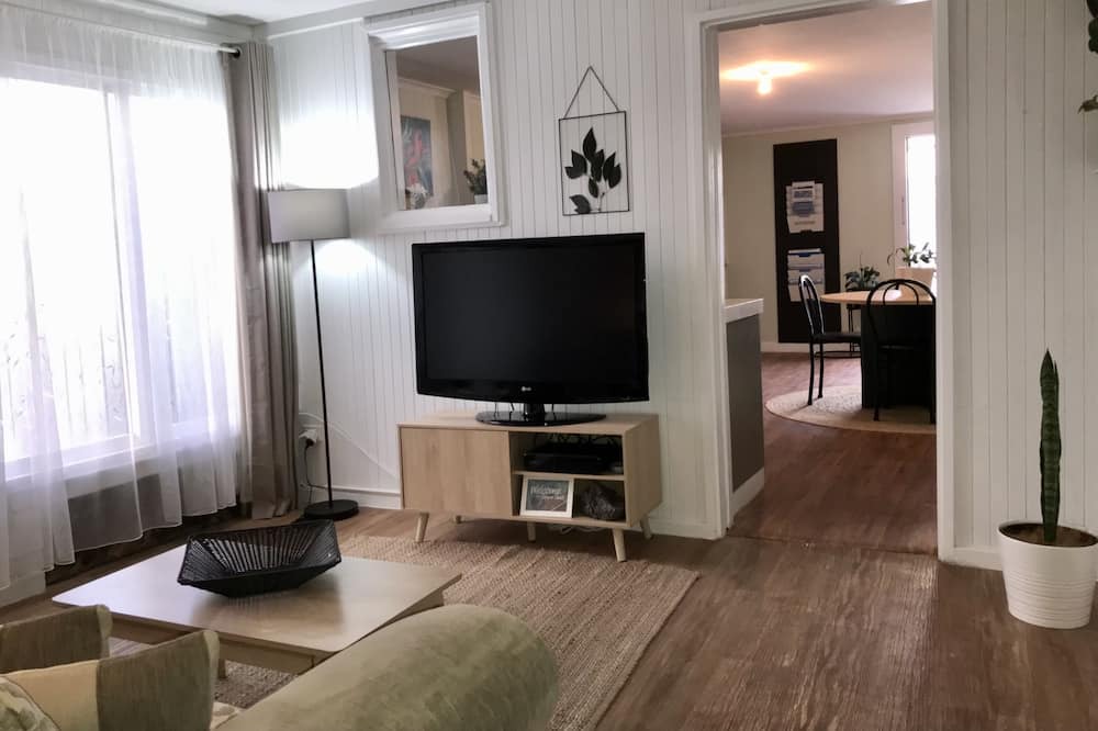 Wallaroo House | Unit in Wallaroo